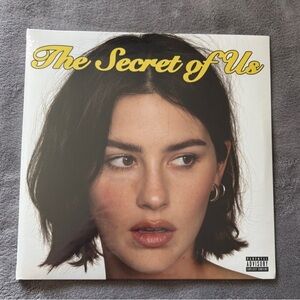 SIGNED Gracie Abrams Yellow Vinyl Sealed The Secret of Us New